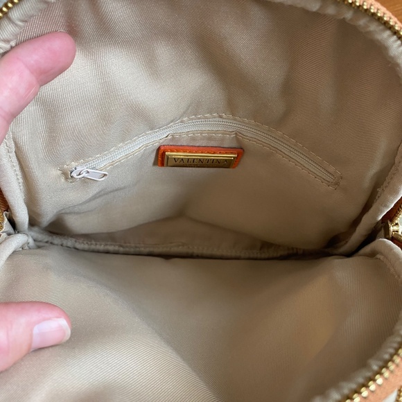 Valentina genuine Italian pebbled leather backpack/ shoulder purse - Picture 5 of 7